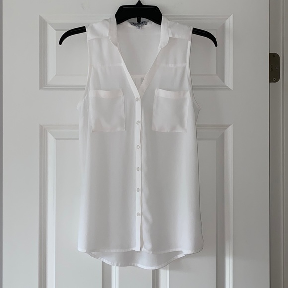 Express Button-up Blouse - Picture 4 of 8